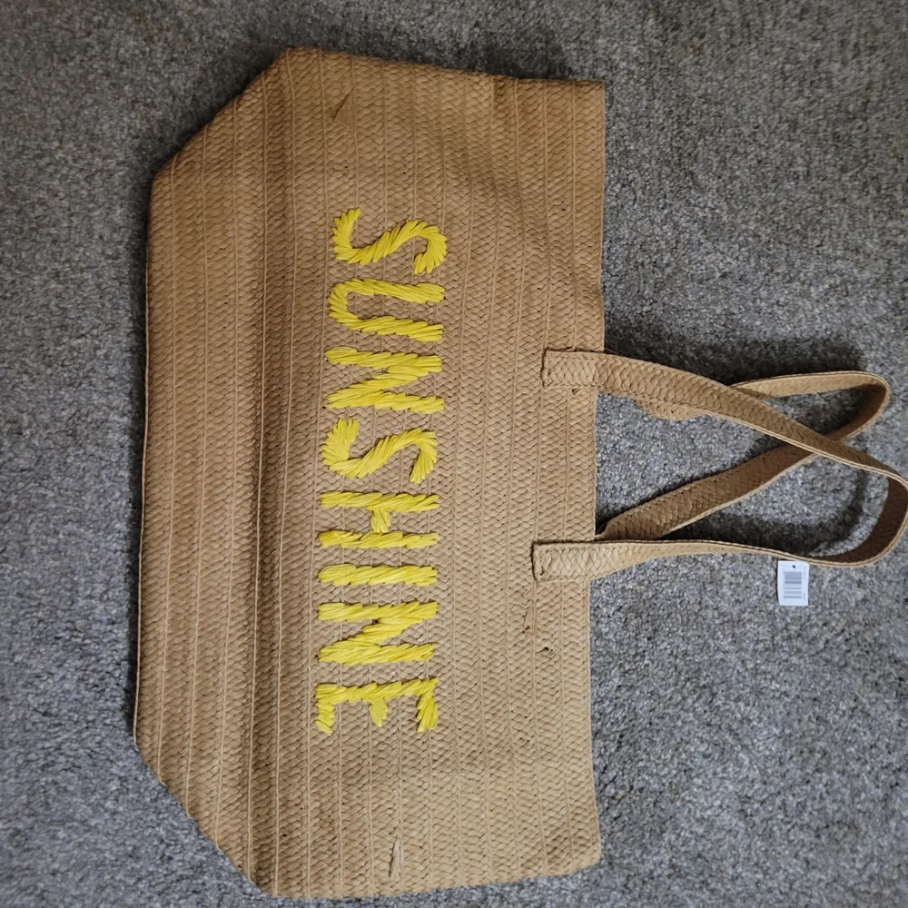 THE PERFECT BEACH BAG 2FT. LONG NEW WITH TAGS - Picture 3 of 3